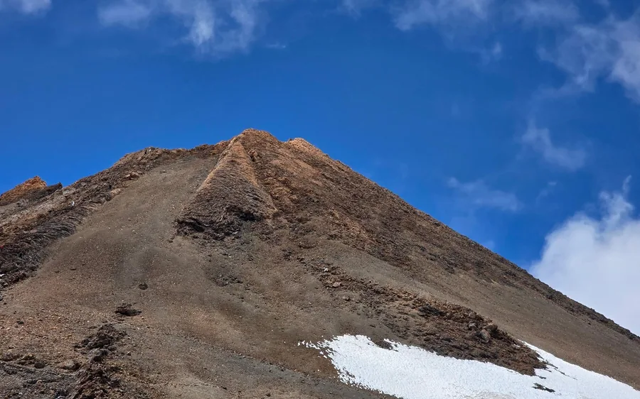 Tenerife: Guided Hike to the Peak of Mount Teide